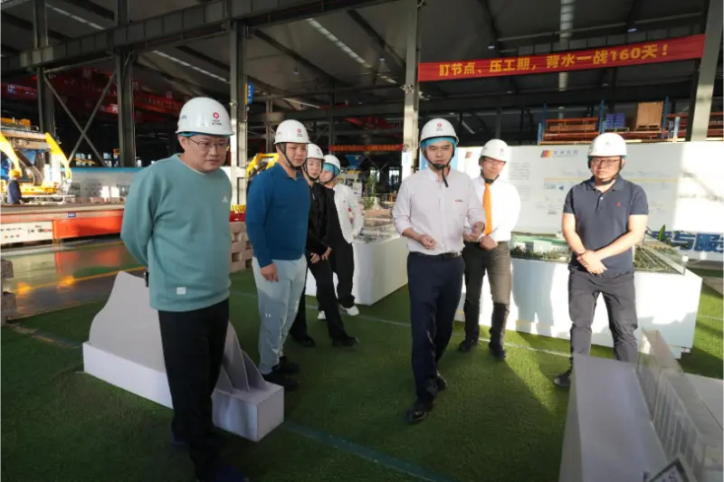 Nan'an Returned Overseas Students Association-ek Quangong Machinery Co., Ltd-n bisitatu eta ikerketa egin zuen.