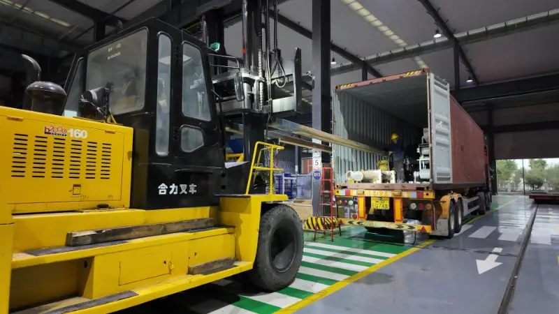 Itsasontzi masiboek konfiantza dute, eta modu adimentsuan fabrikatutako ekipoak mundu osoko helmugetara doaz.